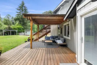 Live outdoors with plenty of deck space.