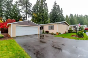 Plenty of parking in the spacious paved driveway.