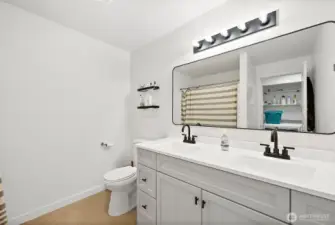 Unit B Bathroom