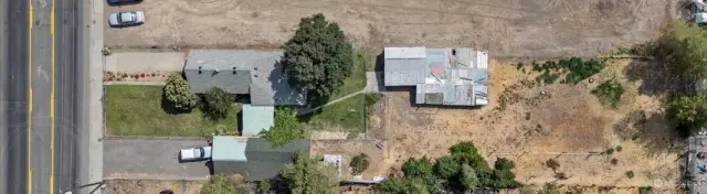 Horizontal aerial view of property