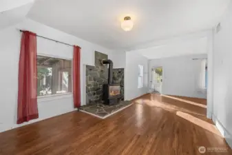 Sitting area/dining area.