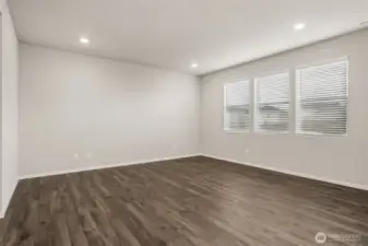 Photo's are for representational purposes only. Colors and finishes may differ.