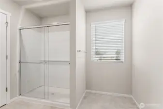 Photo's are for representational purposes only. Colors and finishes may differ.