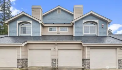 Attached single car garage as well as room for a second car in the driveway