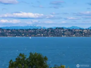 Cascade Mountain range