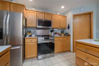 Brand new stainless steel appliances stay: Refrigerator, microwave, range with air-fryer capabilities and dishwasher