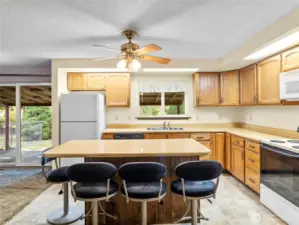 Kitchen with all apliances