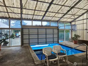 Clubhouse includes spa and pool. It's closed for the season.