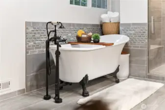 Gorgeous clawfoot tub perfect for relaxation on second level primary bathroom ensuite!
