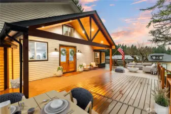 Front wrap around deck perfect for year round entertainment!