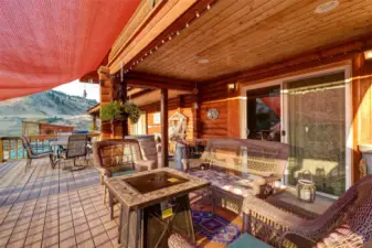 Enjoy peaceful evenings on the deck while you watch the sun set behind the mountains