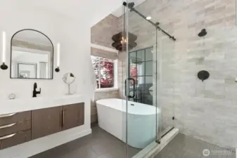 Gorgeous 5 piece bath