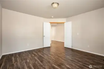 Main Floor Bonus Room
