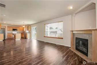 Living/Dining Area