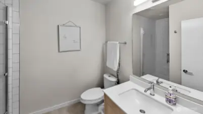 Ground level 3/4 bathroom