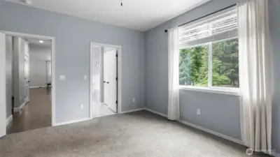 Primary Bedroom - Main Floor