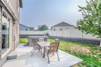 Back Yard Patio and Hot Tub