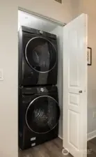 In Unit Washer/Dryer