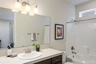 En suite off of main floor bedroom