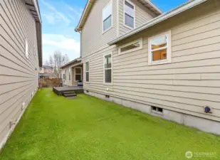 Low Maintenance & Fully Fenced