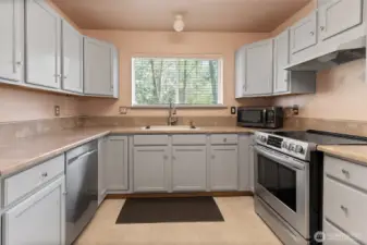 Spacious kitchen