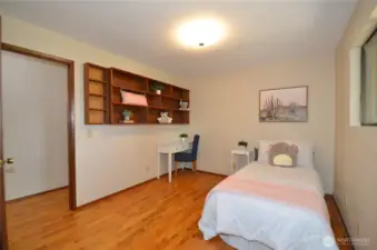 2nd Bedroom