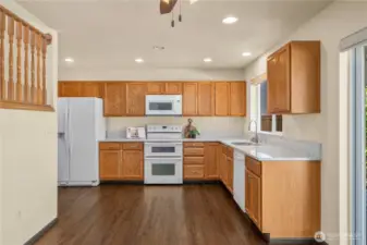 All appliances stay!