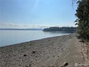Bountiful private tidelands to gather an assortment of shellfish and quiet evening beach walks.
