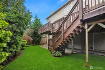 Nice yard area gives plenty of room to play catch and throw a ball.
