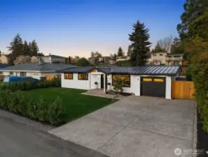 Welcome to this beautifully updated rambler in Kennydale!