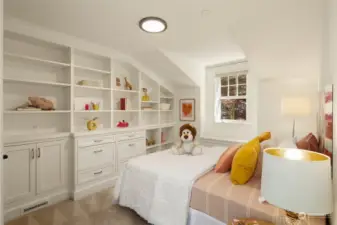 This room has a hidden room behind the bookcase - don't miss it!