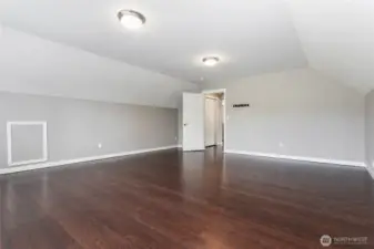 Enormous bonus room on second floor