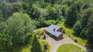 Drive up to your beautiful creek side escape