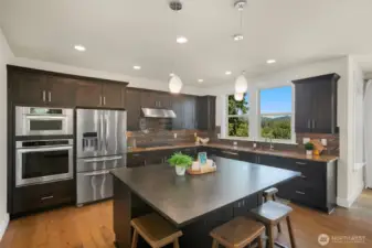 Kitchen with sitting area