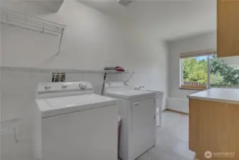 Large laundry room on lower floor