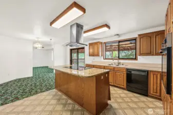 Kitchen has lots of working space 12'x11'