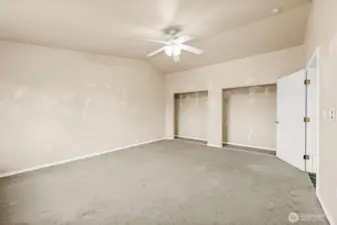 Bedroom #5 from a different angle.