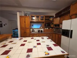 lots of cabinet space, pass through to living room