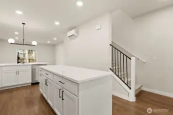 Photographs are for illustrative purposes only. Features, finishes, interior/exterior colors, landscaping and floorplan shown may vary from actual homes built.