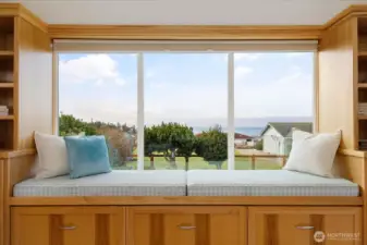 The perfect spot in the primary suite to catnap or read a book.