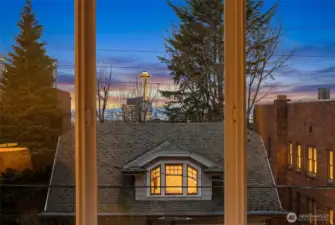 Pleasant west facing outlooks toward the Space Needle.