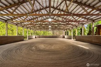 Well maintained covered arena.