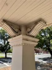 Front porch decorative architecture