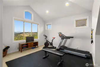 Upper floor bedroom #2