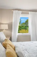 Territorial views of the Cascades.