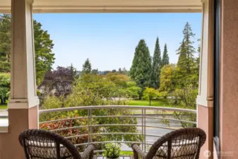 Step out onto your balcony and enjoy all that Green Lake has to offer!