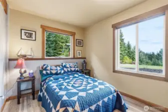 downstairs bedroom 2