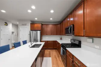 Beautiful Upgraded Kitchen