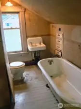 an Upstairs Bathroom