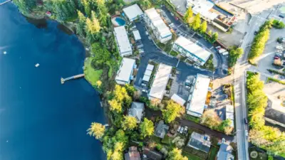 Lovely waterfront community